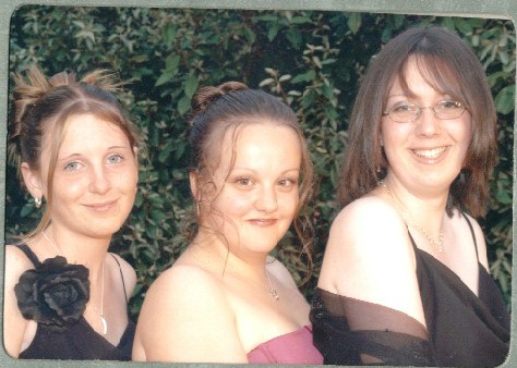 promgirlies.jpg